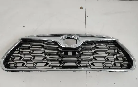Toyota Highlander XU70 Front bumper upper radiator grill 531010E380 531010E370 531010E360