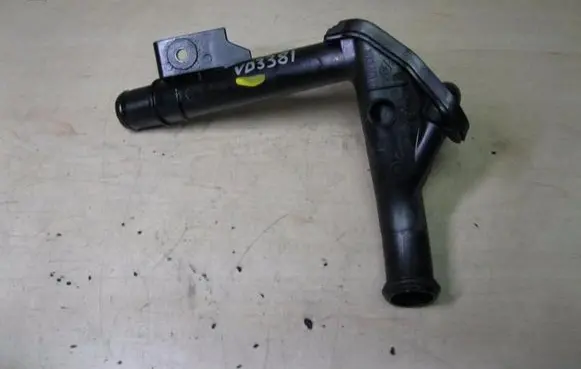 Nissan Qashqai+2 Engine coolant pipe/hose 8200552604 VD3381
