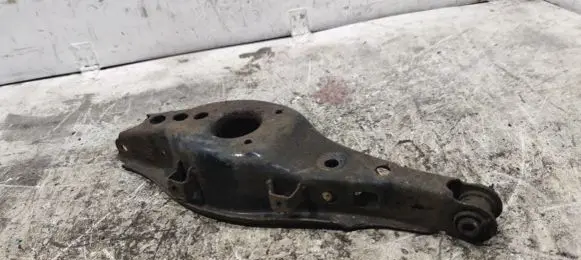 Toyota Avensis T270 Rear control arm 4874005060