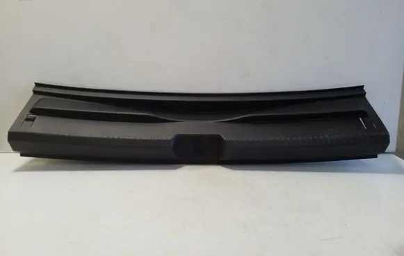 Volkswagen Golf VIII Trunk/boot sill cover protection 5H6863459B