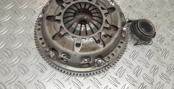 Toyota Aygo AB40 Clutch set kit 312500H050