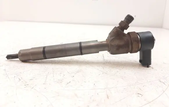 KIA Ceed Fuel injector 338002A900 0445110320