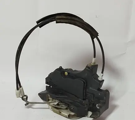 Mitsubishi Colt Rear door lock 05307A