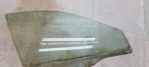 Mitsubishi Galant Front door window glass four-door