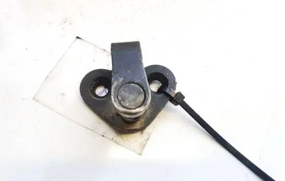 Citroen Evasion Rear door lock loop/hook striker 