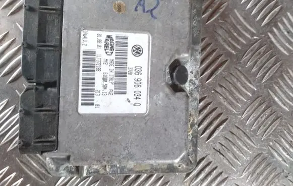 Audi A2 Engine control unit/module 036906034Q 1LT37Z188 IAW4LVZ