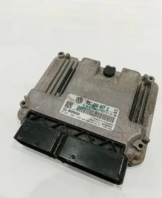 Volkswagen Golf VI Engine control unit/module 03C906027G 03C906027 0261S04348