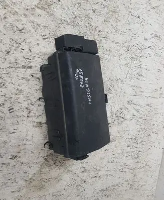 Opel Insignia A Fuse box set