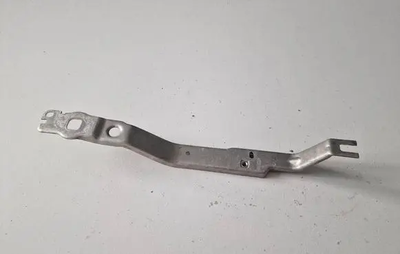 Audi A7 S7 4G Fender mounting bracket 4G8807592C