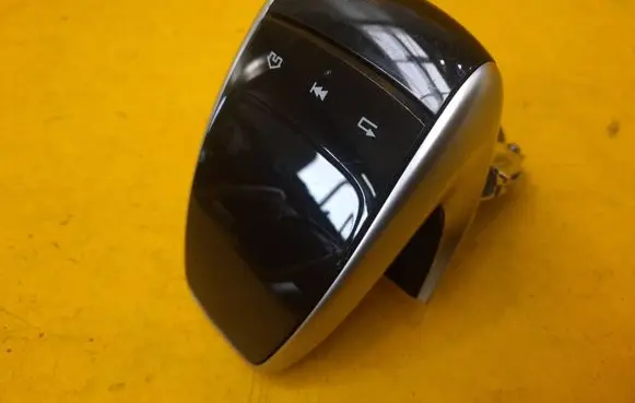 Mercedes-Benz ML W166 Radio/CD/DVD/GPS head unit A1669003321