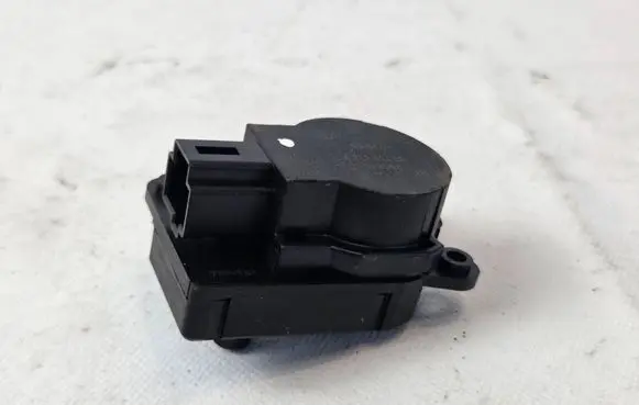 Citroen C4 II Picasso Air flap motor/actuator A21201300 030414 EVD596
