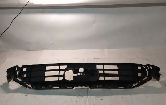 Audi A6 S6 C8 4K Front grill 4K0807233