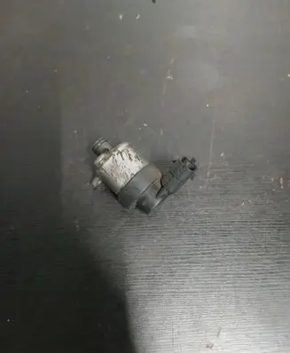 Volvo S60 Fuel pressure regulator 0928400573