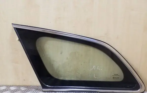 Toyota Avensis T270 Rear side window