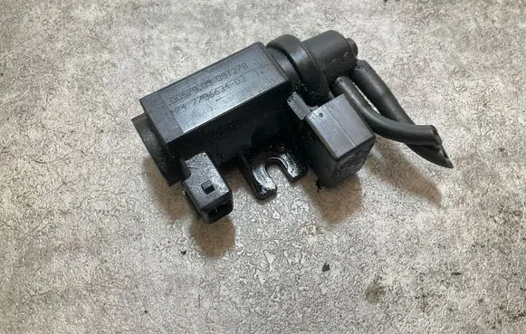 BMW 6 E63 E64 Turbo solenoid valve 700579030 7796634 09T278