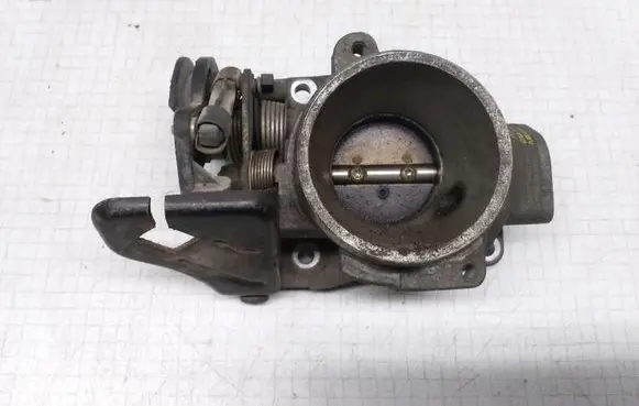 Ford Escort Throttle valve