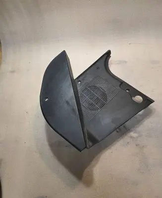 BMW 5 E34 Foot area side trim 