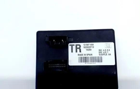 Opel Astra K Tow bar trailer control unit/module 13597659