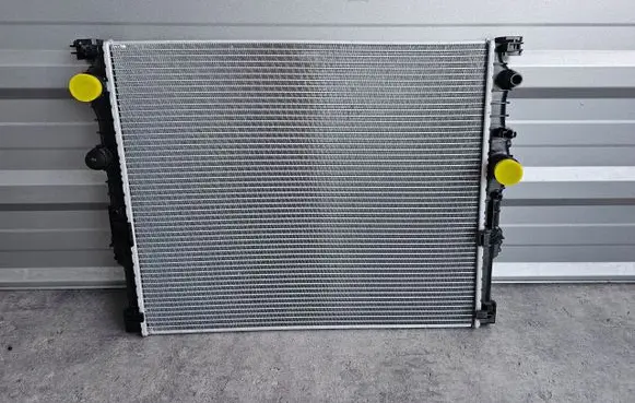 BMW M5 F90 Coolant radiator
