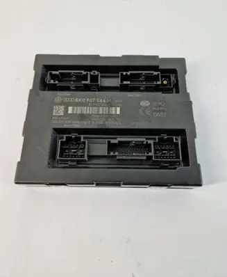 Audi A4 S4 B8 8K Comfort/convenience module 8K0907064M