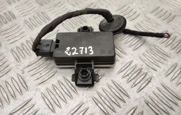 Mercedes-Benz E W213 Tire pressure sensor A0009002013