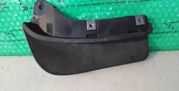 Audi Q7 4L Front mudguard 4L0807513