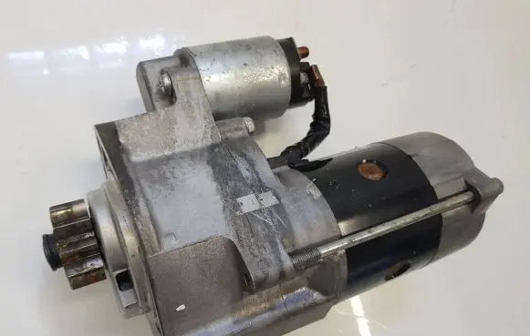Nissan Navara D40 Starter motor