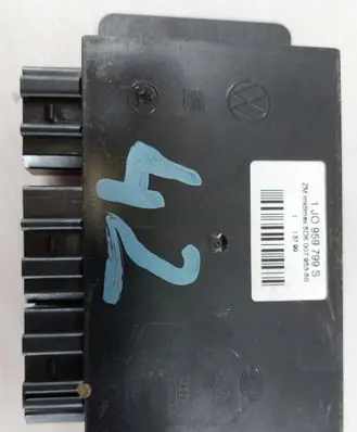 Volkswagen PASSAT B5 Comfort/convenience module 1J0959799S 5DK00795350