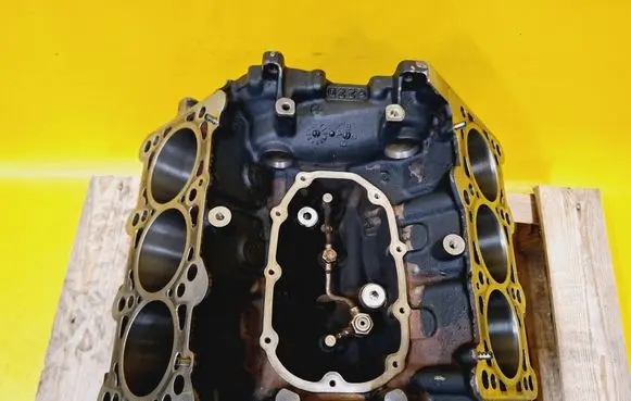 Audi A4 S4 B5 8D Engine block ARJ