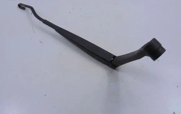Hyundai i10 Front wiper blade arm