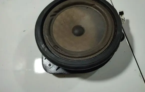 Audi A3 S3 8P Front door speaker 8P0035411
