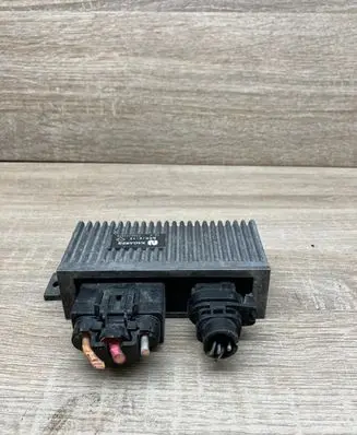 Renault Clio II Glow plug pre-heat relay 7700111525