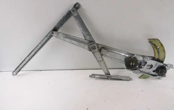 Daihatsu Cuore Front door manual window regulator 