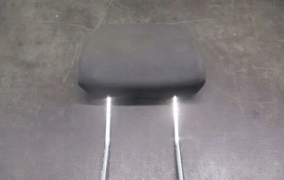 Opel Zafira B Rear seat headrest 