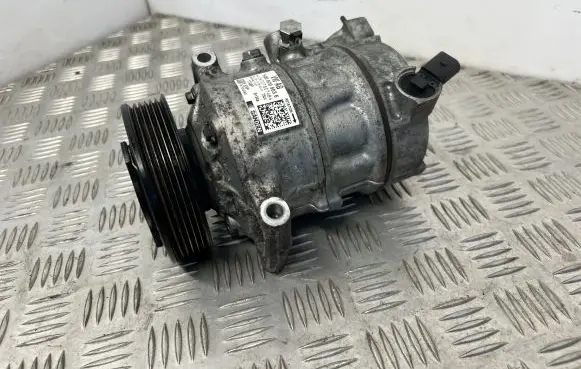 Volkswagen PASSAT B8 Air conditioning (A/C) compressor (pump) 5Q0820803E