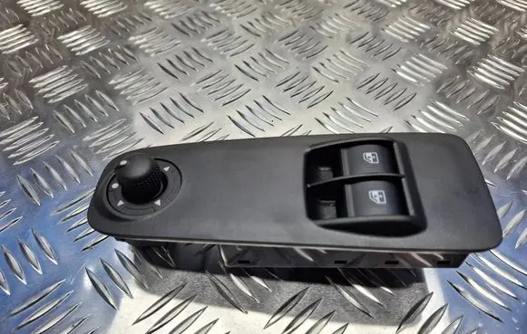 Fiat Ducato Quarter vent window switch 735536947 5QF08JXWAA