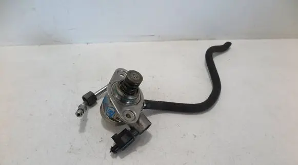 Mercedes-Benz B W246 W242 Fuel injection high pressure pump A2700700501