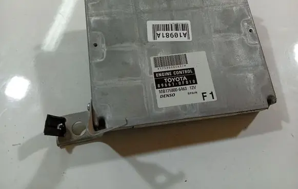 Toyota Corolla Verso AR10 Engine control unit/module 1758006463