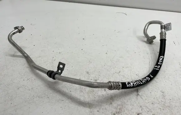 Opel Grandland X Air conditioning (A/C) pipe/hose 9676363380