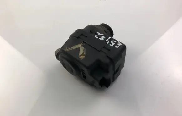 Peugeot Expert Light module LCM PA6630FV