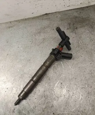 BMW 5 E60 E61 Fuel injector 0445116001