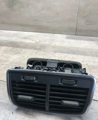 Audi A6 C7 Rear air vent grill 4G0819203 9026000