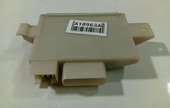 Chrysler Voyager Door control unit/module TRG12779238D