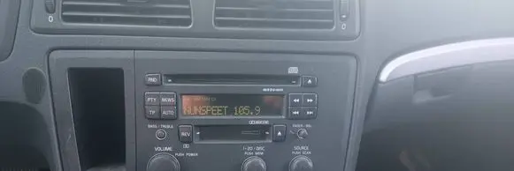 Volvo V70 Radio/CD/DVD/GPS head unit 30657637 HU603