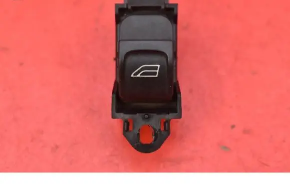 Volvo V70 Electric window control switch 30773272