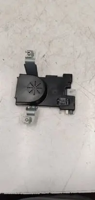 Audi A3 S3 8P Aerial antenna amplifier 8P4035225D