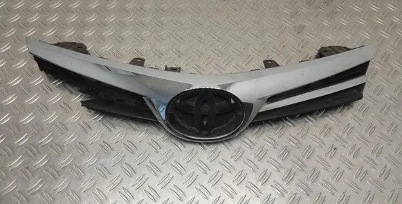 Toyota Corolla E160 E170 Front bumper upper radiator grill 5311102A80