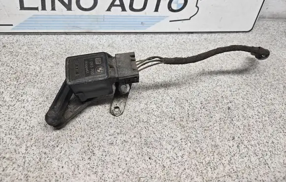 BMW 5 E39 Front height sensor lever 1093700