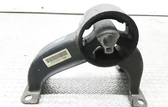 Chrysler Sebring (ST-22 - JR) Engine mount bracket P05085079AB