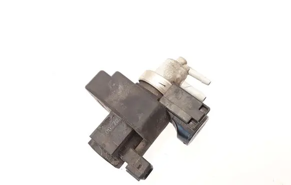 Hyundai i40 Vacuum valve 70027200